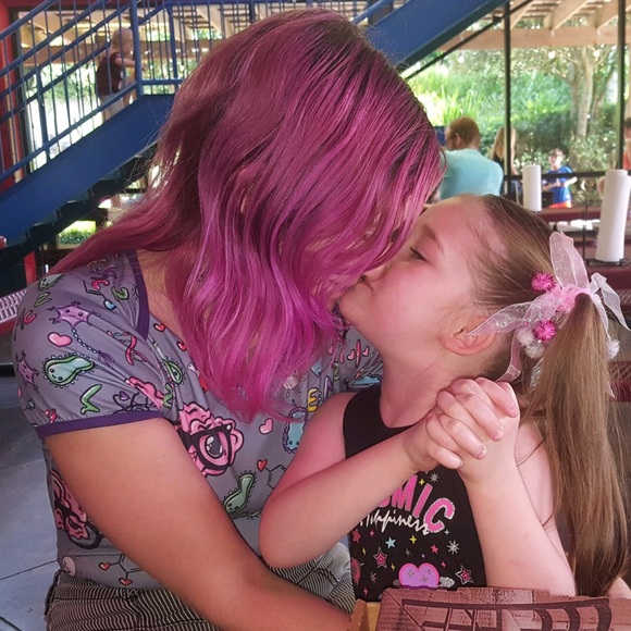 Hi there =) - Picture 2 of 4